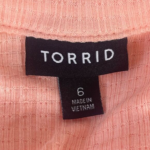 Torrid Soft Peach Embroidered Trim Babydoll Top Sz 5/5X - Picture 6 of 9